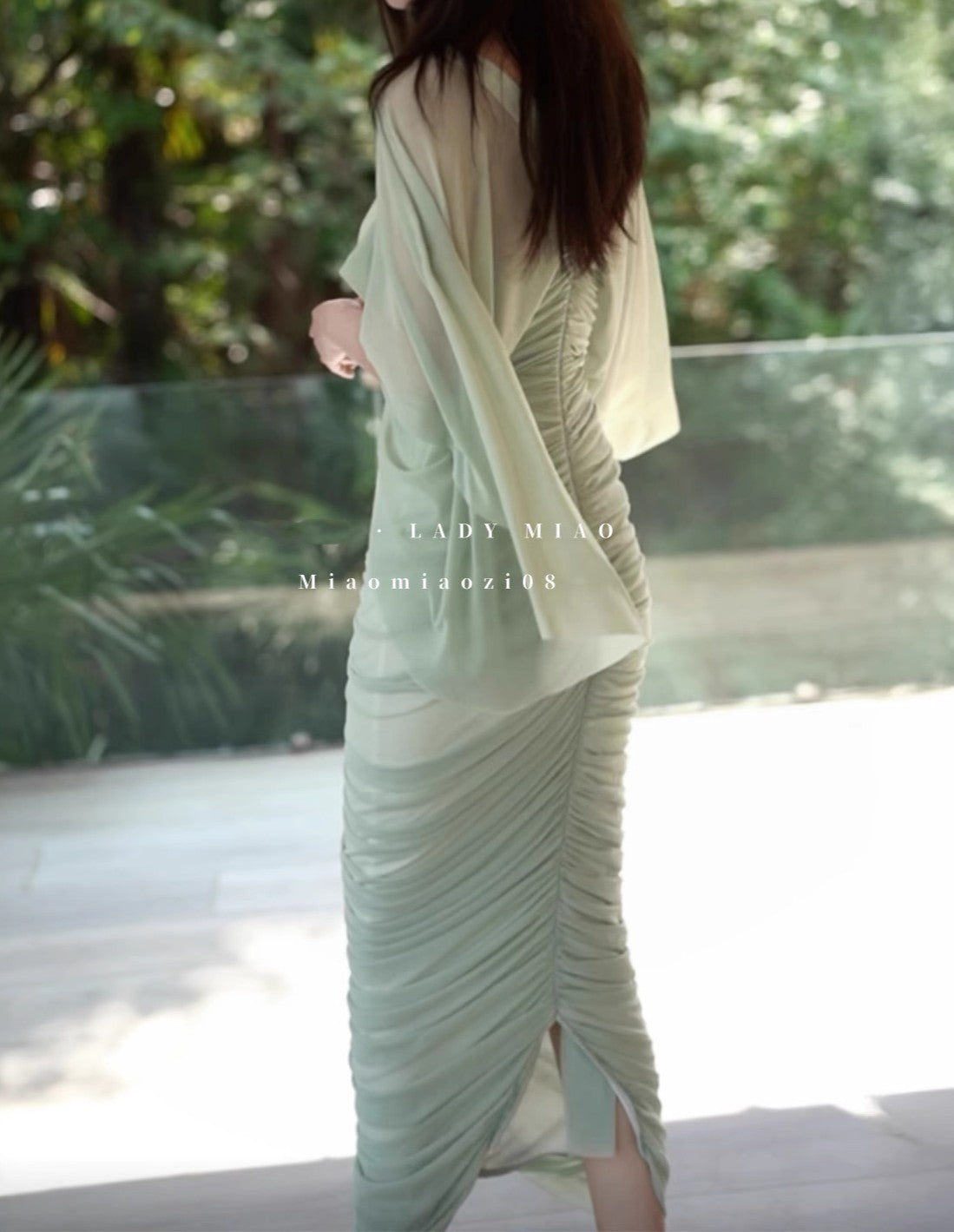 Vintage 3D-Cup Puff Sleeve Grecian Stretch Dress