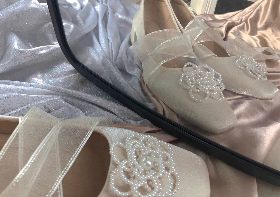 Retro Pearl Decor Lace up Heels Shoes