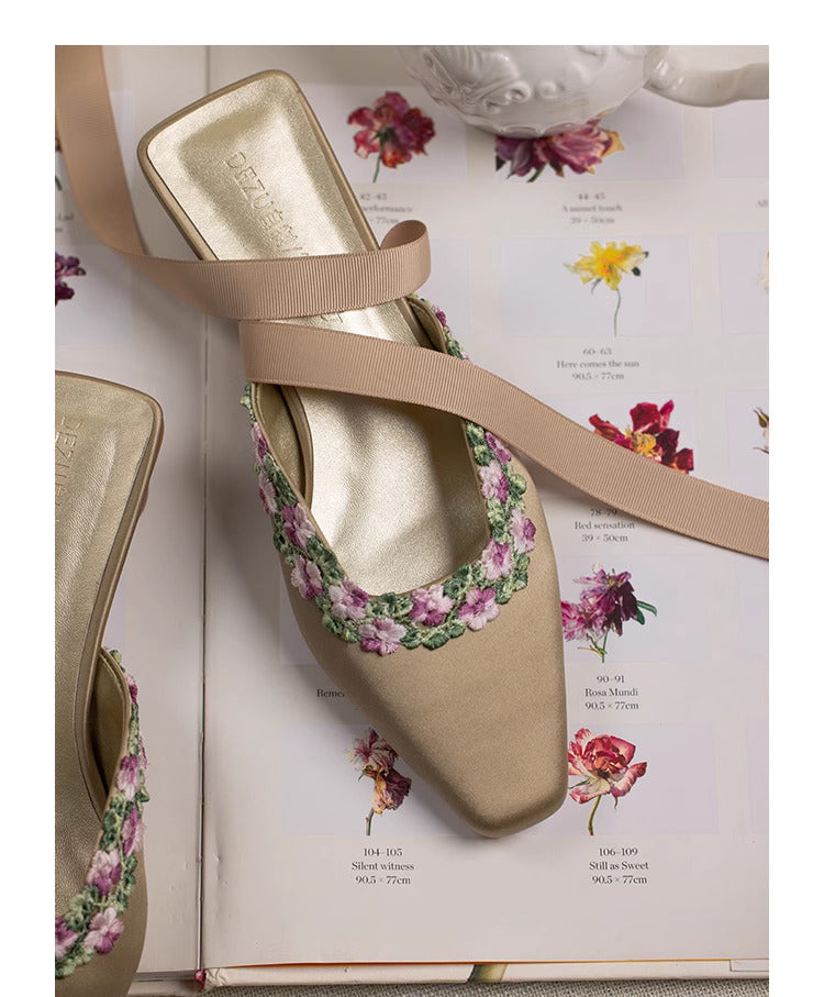 RetroJacquard Mid-Heel Closed-Toe Slip-On Shoes