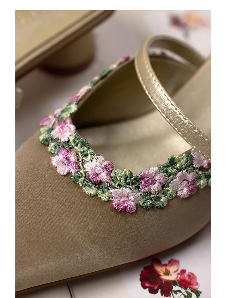 RetroJacquard Mid-Heel Closed-Toe Slip-On Shoes