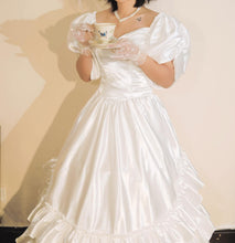 Load image into Gallery viewer, vintage wedding gown vintage wedding dress princess dress victorian wedding gown antique wedding gown 
