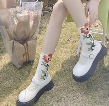 Load image into Gallery viewer, Retro Cottagecore Floral Socks
