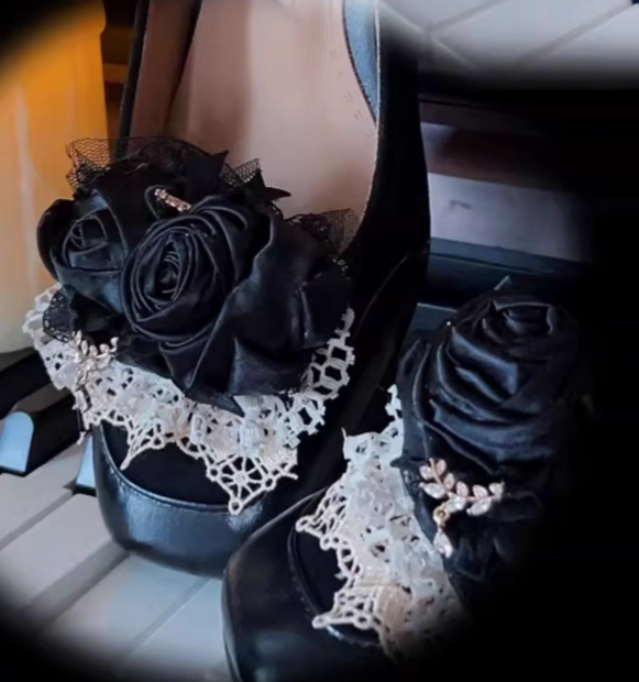 Vintage Rose Decor Mary Jane Shoes