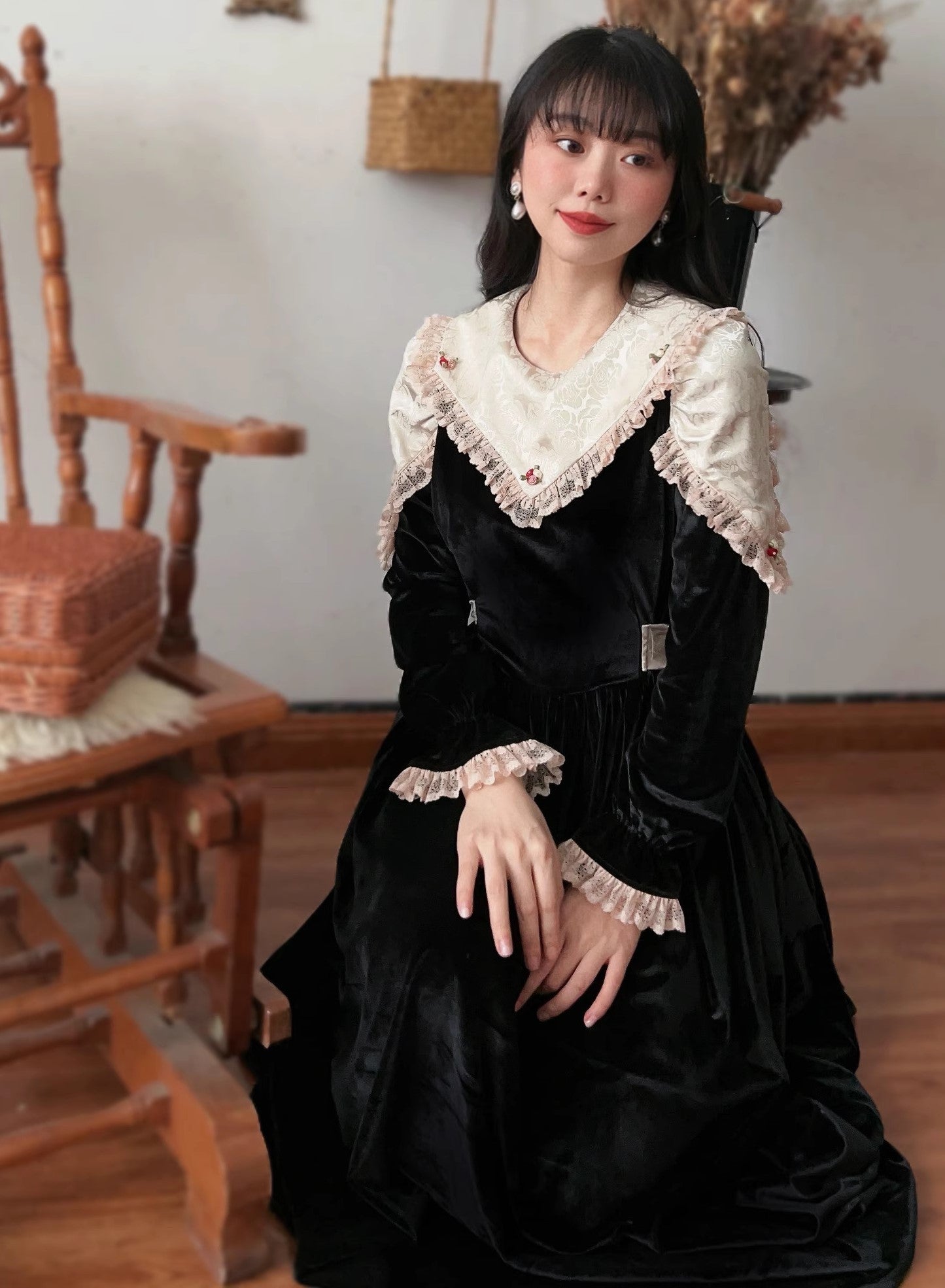 dark academia fashion dress 10 Outfits Inspired by the Dark Academia Trend