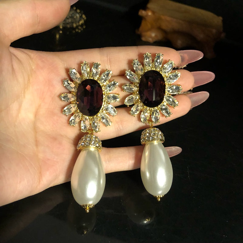 Vintage Remake Pearl necklace with gemstones earrings