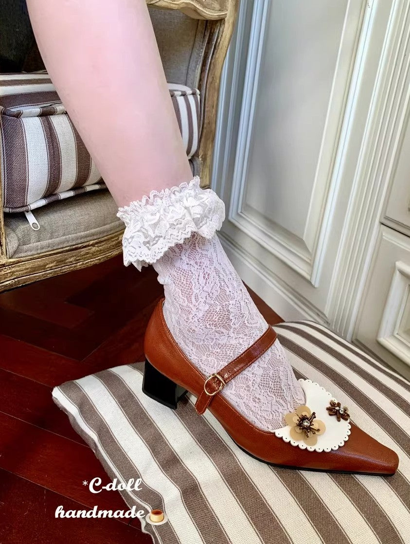 Retro Pointed-toe Brogue Mary Jane Shoes