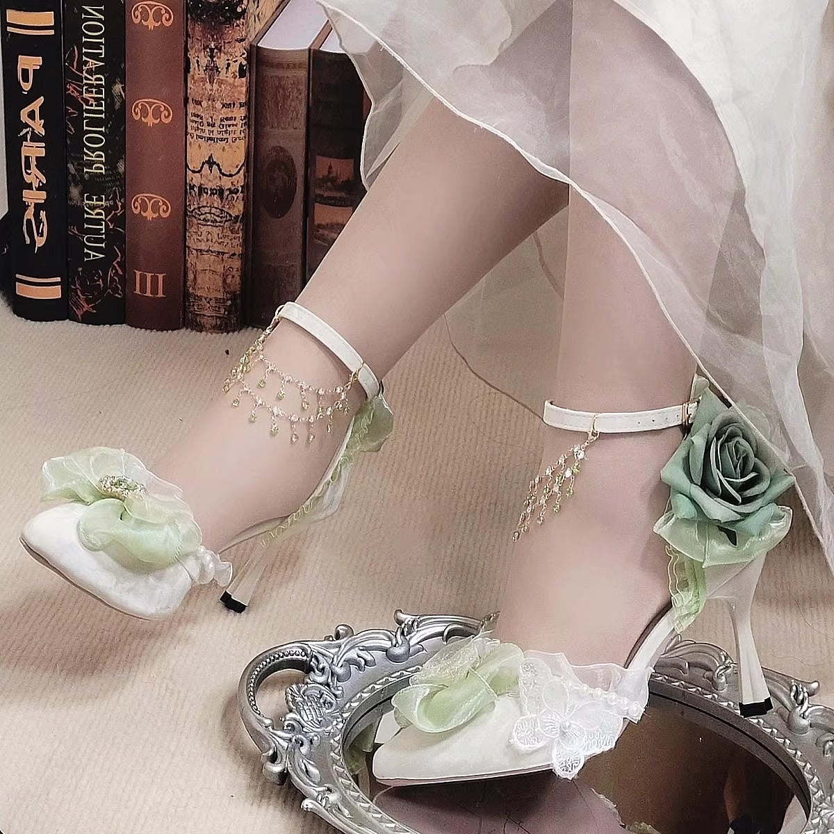 Retro Dreamy Bow Tie Stiletto Heels