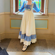 Load image into Gallery viewer, royalcore dress Gunnesax Laura Ashley dress cottagecore dress fairycore dress Vintage Princess Inspired Dress Edwardian dress
