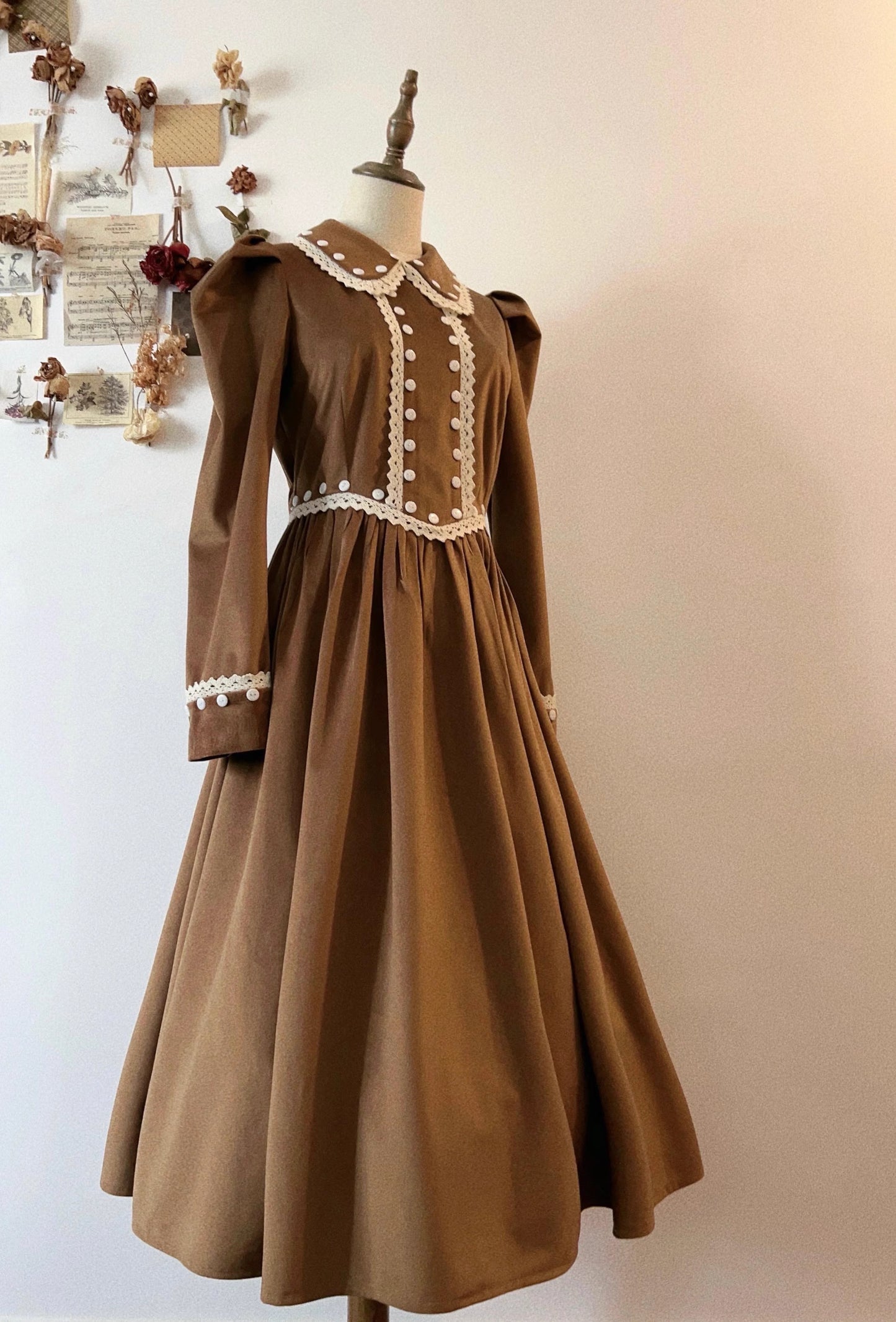 Vintage Remake Peter Pan Collar Velvet Dress