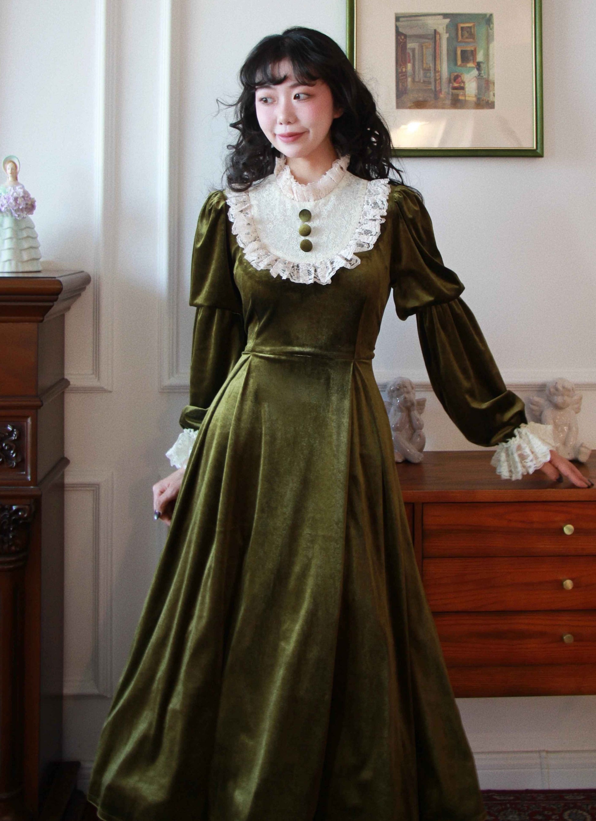 Vintage 30s Lace Stitched Velvet Dress Green / S I Retro Fairy Vintage 30s Lace Stitched Velvet Dress Green / S I Retro Fairy