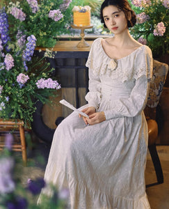 Victorian style Elegant Court Dress with Embroidery