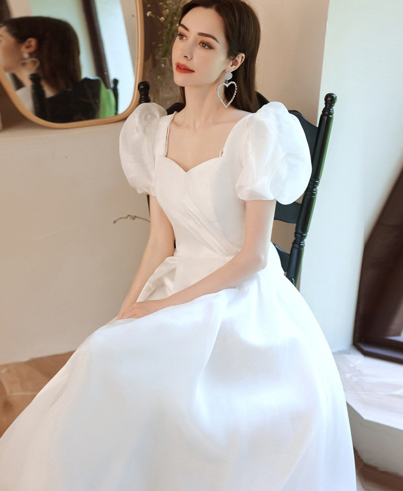 Retro Puff Sleeves Bow Tie Embellished Bridal Dress