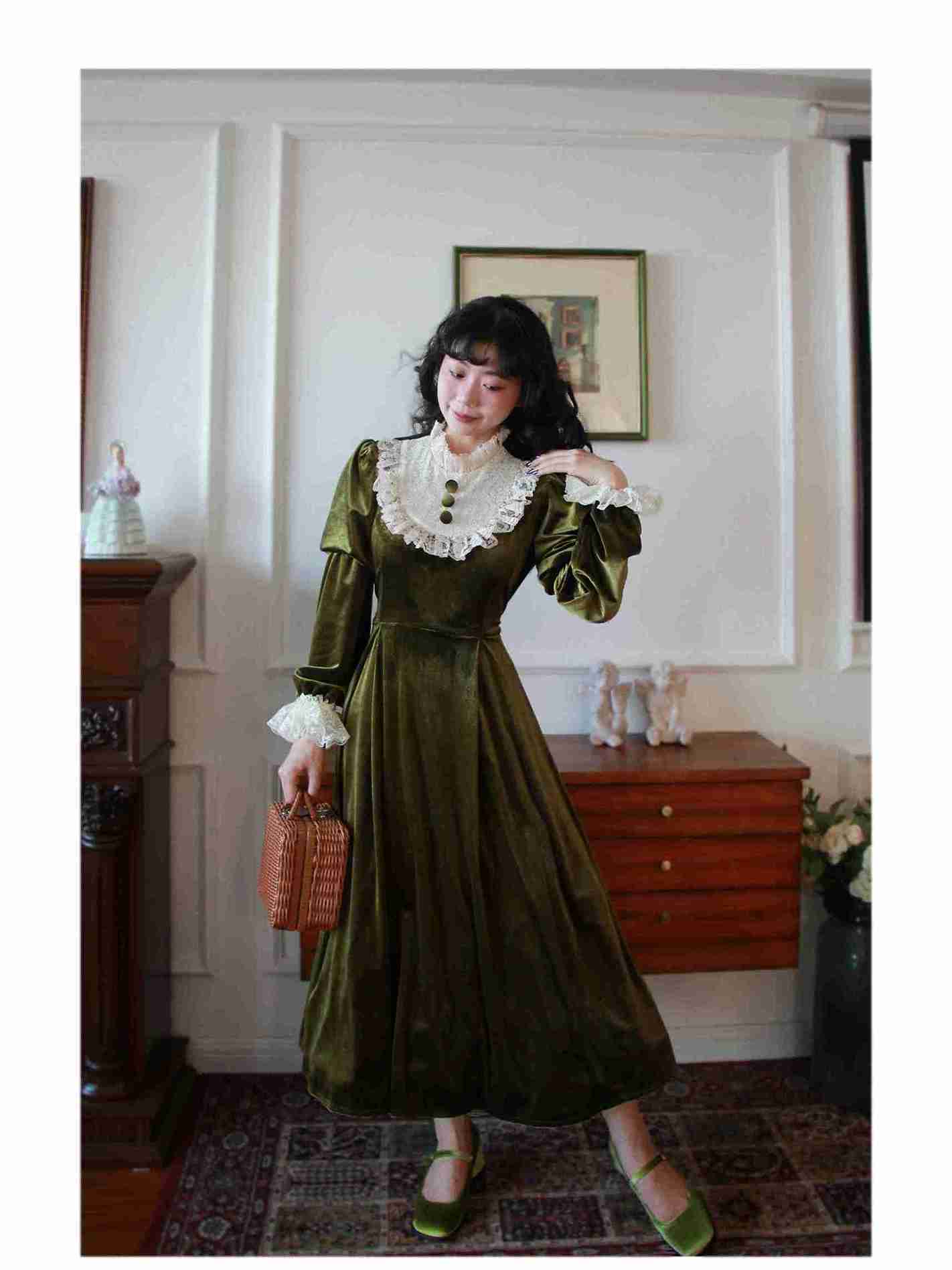 Vintage 30s Lace Stitched Velvet Dress