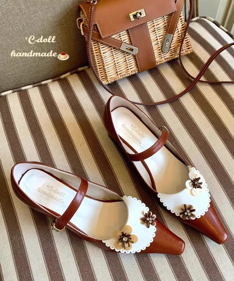 Retro Pointed-toe Brogue Mary Jane Shoes