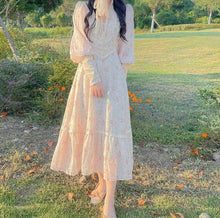Load image into Gallery viewer, Gunne sax Replica 70s Floral Puff Sleeves Prairie Dress
