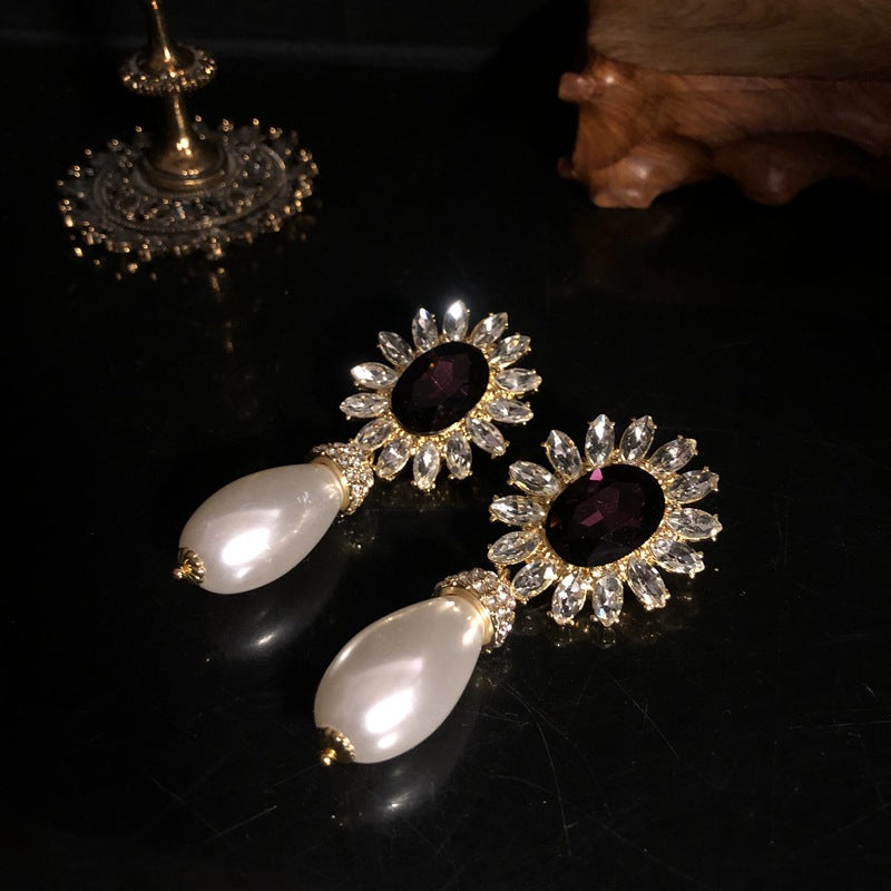 Vintage Remake Pearl necklace with gemstones earrings