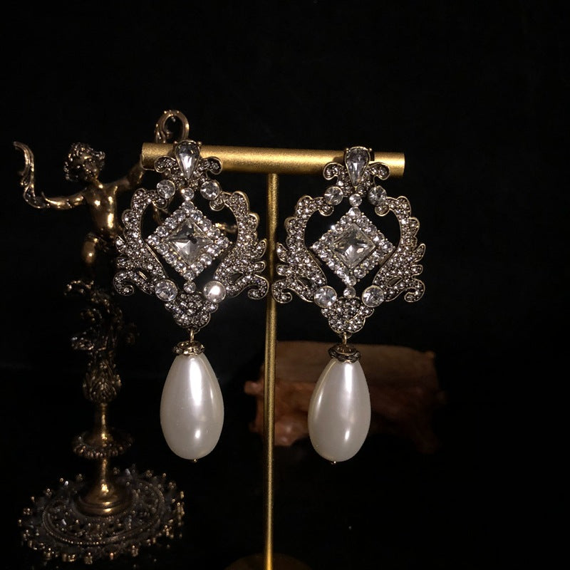 Baroque Style Pearl and Gemstone necklace & Earrings