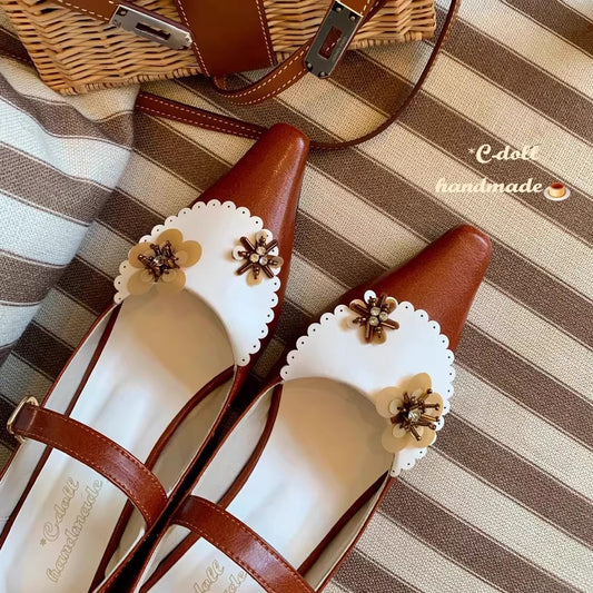 Retro Pointed-toe Brogue Mary Jane Shoes