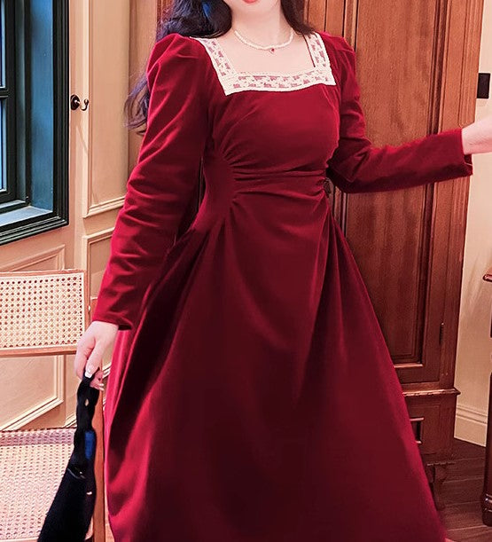 ANDRÉSD curved square velour dress Ever New Curve velvet twist bodice pleated midaxi dress in oxblood