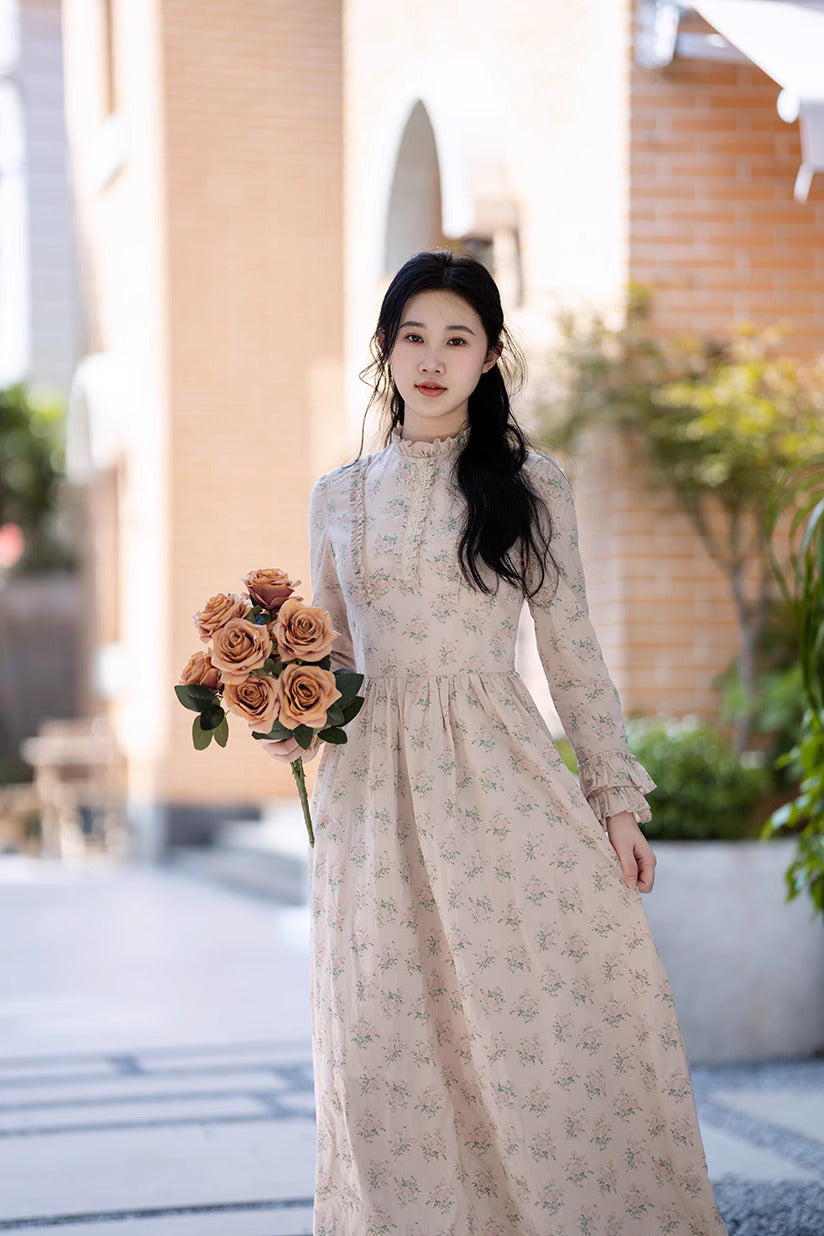 Vintage Ukraina multicolor floral embroidery white cotton