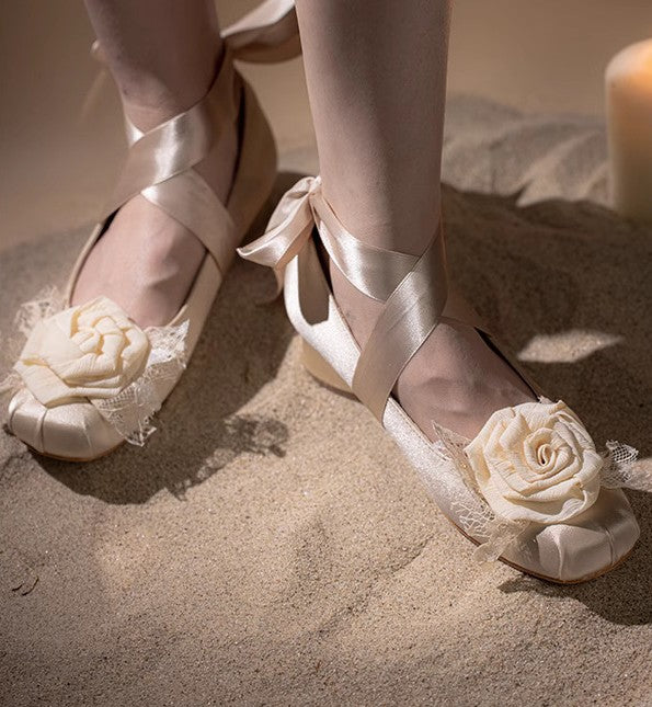 Retro Balletcore Rose Decor Flat