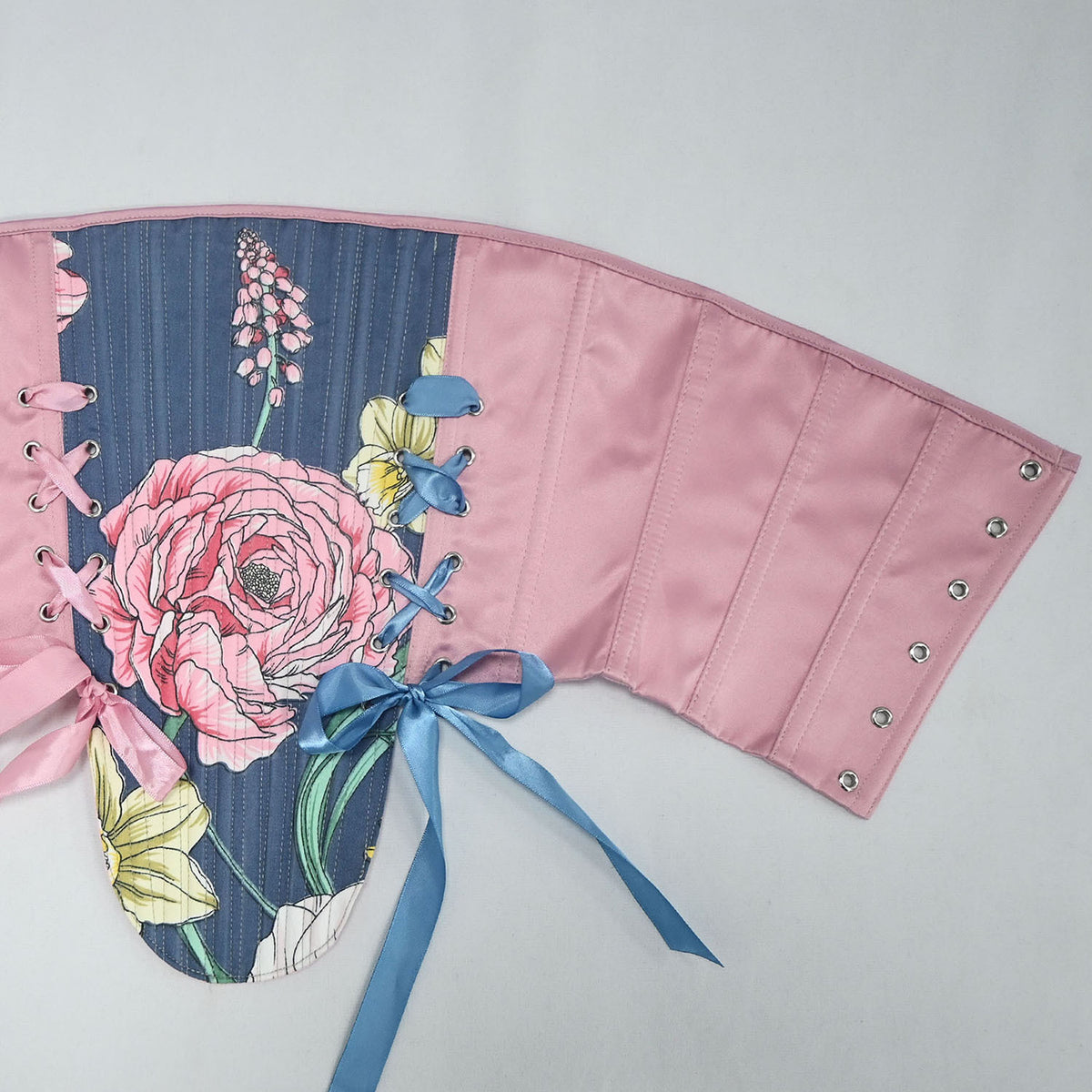 Vintage Remake Floral Contrast Colors Underbust Corset
