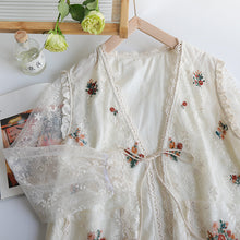 Load image into Gallery viewer, vintage blouse cottagecore blouse shirt cottagecore outfit vintage blouse vintage shirt fairycore outfit 
