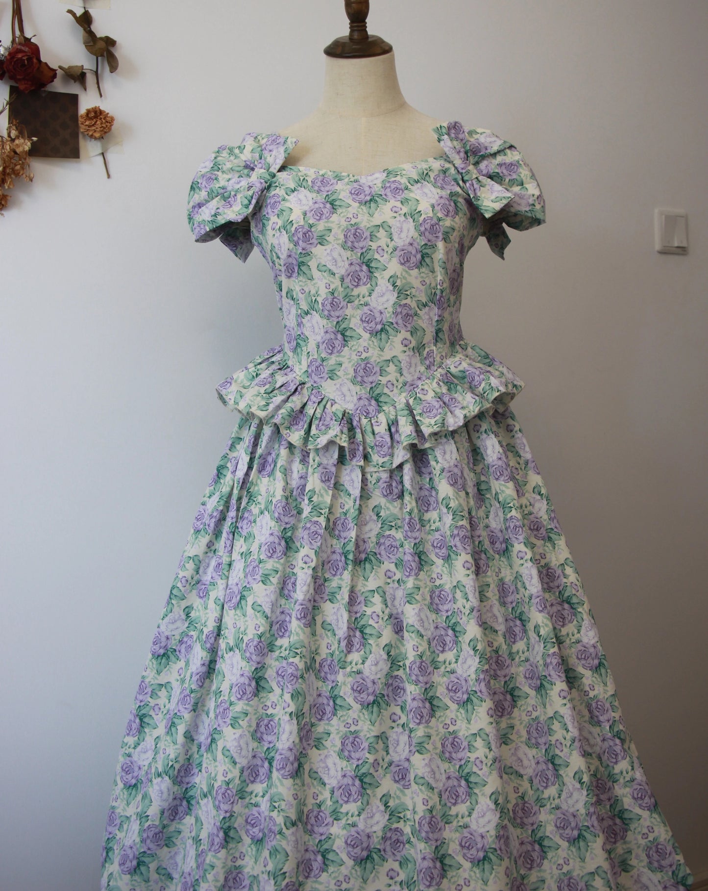 vintage laura ashley dresses Laura Ashley Remake Vintage Floral Dress M / C I Retro Fairy