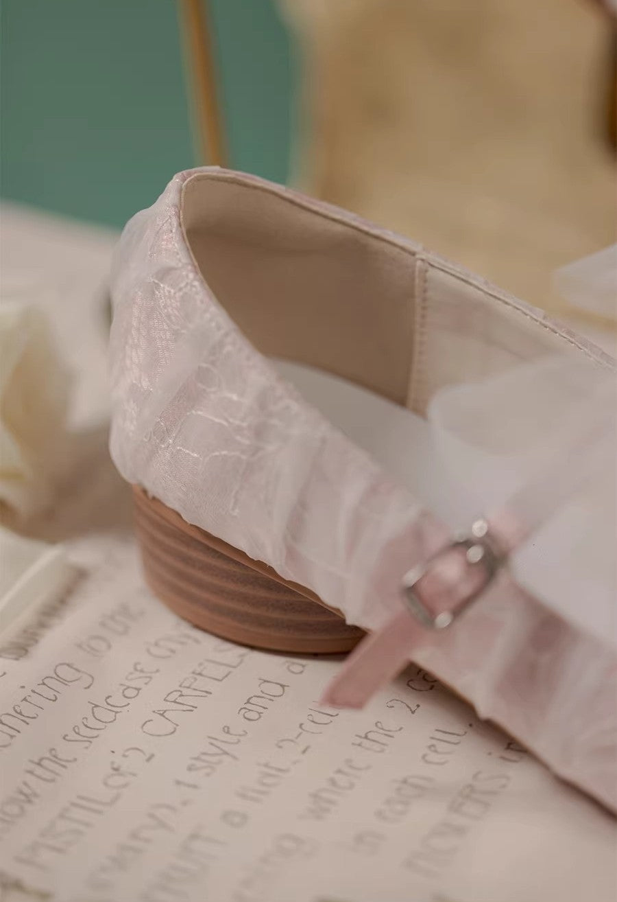 Retro Lace Mesh Bow Tie Low-Heel Shoes