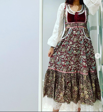 Load image into Gallery viewer, vintage dress cottagecore dress 1970s dress 50s dress prairie dress gunnesax dress lolita dress kawaii dress victorian dress edwardian dress 1900s dress gothic dress dark academia Gunne sax dress
