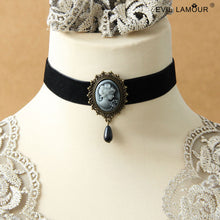 Load image into Gallery viewer, Vintag Style Embossed Choker Necklace
