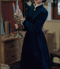 Load image into Gallery viewer, 1900s Style Stand Collar Vintage Dress
