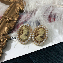 Load image into Gallery viewer, vintage earring vintage jewelry vintage accessories fairycore earring fairycore accessories cottagecore accessories cottagecore earring
