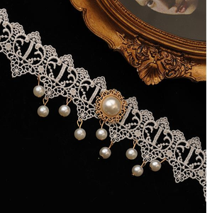 Vintage Style White Lace Choker necklace