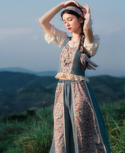 Vintage Bavarian Style Floral Cottagecore Top Skirt Set
