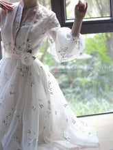 Load image into Gallery viewer, vintage dress cottagecore dress party dress 1930s 1940s dress 1950s dress 1900 dress Edwardian dress Prairie dress Lawn dress Period Drama Style Regency Dress
