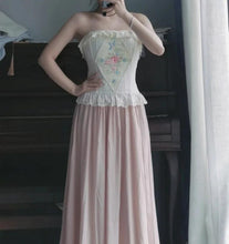 Load image into Gallery viewer, Vintage Reproduction Emboridery Lace up Corset Bustier Top
