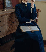Load image into Gallery viewer, 1900s Style Stand Collar Vintage Dress
