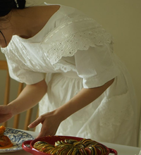 Load image into Gallery viewer, Cottagecore Embroidered Cotton Apron
