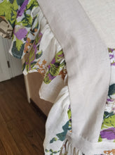 Load image into Gallery viewer, Handmade Cottagecore Floral Cotton Apron

